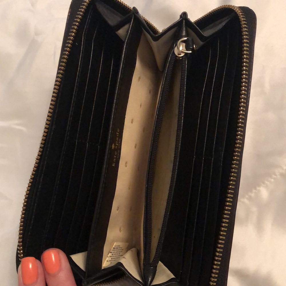 Kate Spade Wallet - Picture 5 of 5
